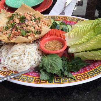 Golden Triangle Thai Restaurant - "Wrap it yourself" appetizer. - Thai Near Me - Friday Harbor, Washington