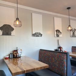 Moose & Stella's Cafe - Dog pics