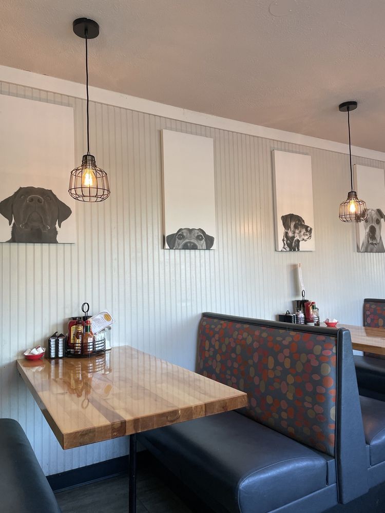 Moose & Stella's Cafe