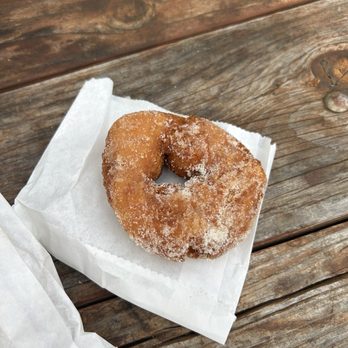 Rainbow Orchards - Freshly made HOT apple cider donut! Get your own!! Don't share - Fruits & Veggies Near Me - Camino, California Rainbow Orchards - Freshly made HOT apple cider donut! Get your own!! Don't share - Fruits & Veggies Near Me - Camino, California