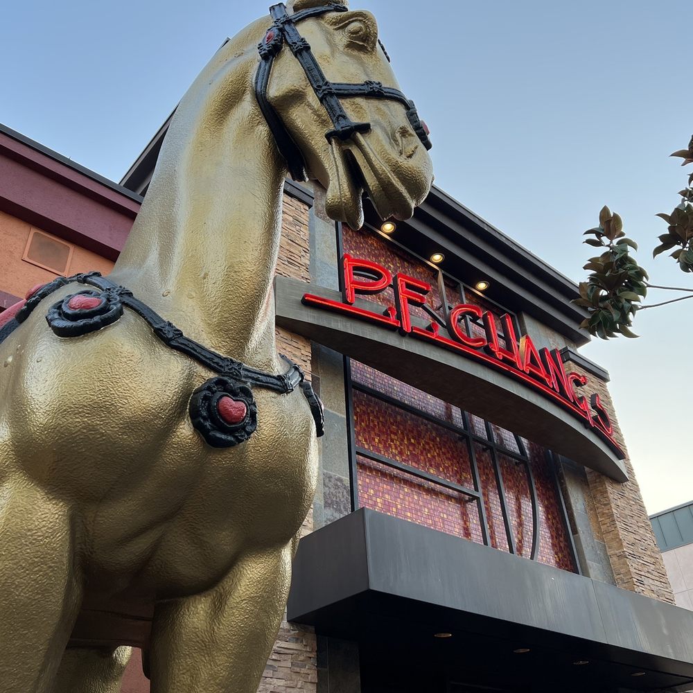 P.F. Chang's - Signage and entrance. - Chinese Near Me - Temecula, California