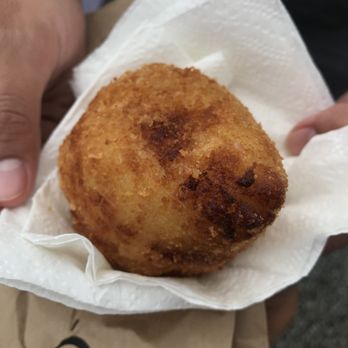 Crispy Grindz - Coxihna - Food Trucks Near Me - Haleiwa, Hawaii Crispy Grindz - Coxihna - Food Trucks Near Me - Haleiwa, Hawaii