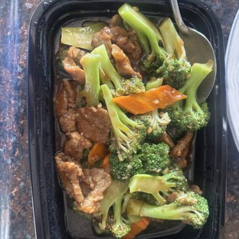 Amazing Kitchen - 14 dollars for this r u serious you can get a whole plate for 14 - Chinese Near Me - Tracy, California