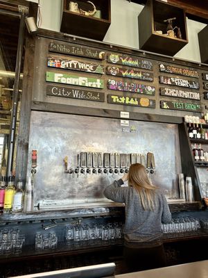 4 Hands Brewing Company by null