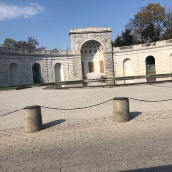Military Women's Memorial - Memorial - Landmarks & Historical Buildings Near Me - Arlington, Virginia