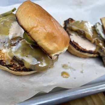Campsite Brewing Company - Cheese Burger Sliders - Brewpubs Near Me - Covina, California