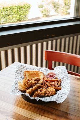 Abner's Famous Chicken by null