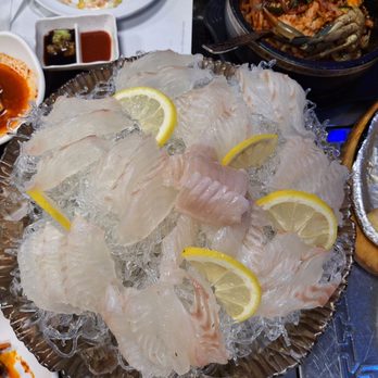 Il Me Jung Korean Restaurant - Smallest sashimi platter (flounder only) - Korean Near Me - Houston, Texas Il Me Jung Korean Restaurant - Smallest sashimi platter (flounder only) - Korean Near Me - Houston, Texas