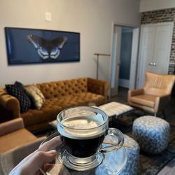 Archer Hotel Tysons - Suite living room