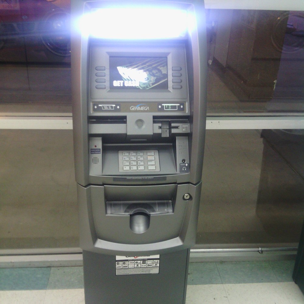 They have an ATM. Fee is $1.75, doles out in $10 bills. They have an ATM. Fee is $1.75, doles out in $10 bills.