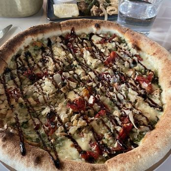 Fiori Italian Pizzeria - Fantastico pizza - Pizza Near Me - Folsom, California Fiori Italian Pizzeria - Fantastico pizza - Pizza Near Me - Folsom, California