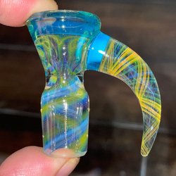Illusions Smoke Shop - CUSTOM GLASS
