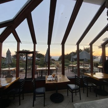Ragged Point Restaurant - American Near Me - Ragged Point, California