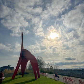 Olympic Sculpture Park - Parks Near Me - Seattle, Washington Olympic Sculpture Park - Parks Near Me - Seattle, Washington
