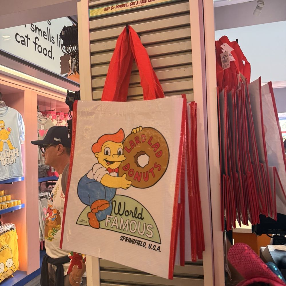 Kwik-E-Mart - Donuts Near Me - Universal City, California