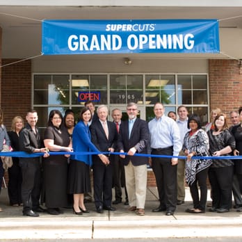 Supercuts Closed 13 Photos Hair Salons 1965 N Peace Haven Rd Winston Salem Nc Phone Number