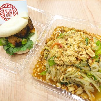 Kim Jen Ming - Tempeh hot bun and spicy papaya salad - Singaporean Near Me - Montreal, Quebec Kim Jen Ming - Tempeh hot bun and spicy papaya salad - Singaporean Near Me - Montreal, Quebec