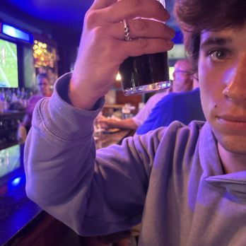 Mac's Pizza Pub - good good good - Pizza Near Me - Cincinnati, Ohio
