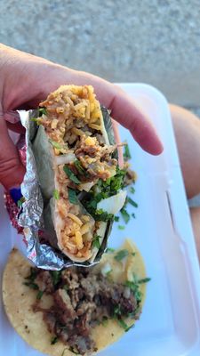 Tacos Y Tortas El Pelon by null