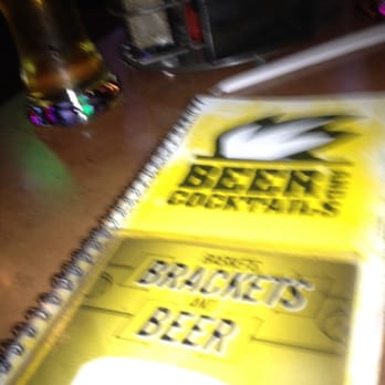 Buffalo Wild Wings - Bad photo for a bad "sports bar!" - Chicken Wings Near Me - Albany, Georgia