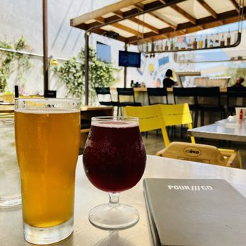 Pour Company - Blonde and Berry Seltzer - New American Near Me - Fullerton, California