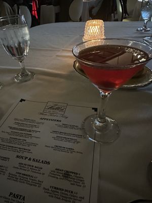 Steven Lelli's Inn On the Green by null