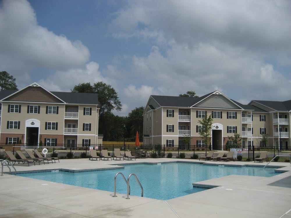 KING’S QUARTERS AT JACK BRITT Updated May 2024 3831 Queen Anne Lp