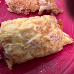 Cheese Omelet, tater tot hash. Yum. Cheese Omelet, tater tot hash. Yum.