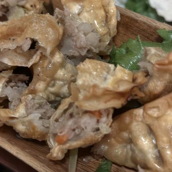 Ginza Sushi - Giyoza - Sushi Bars Near Me - Honolulu, Hawaii