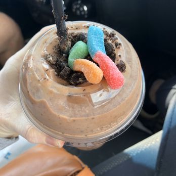 Ferndale Nutrition - Dirt cup shake - Juice Bars & Smoothies Near Me - Ferndale, Michigan Ferndale Nutrition - Dirt cup shake - Juice Bars & Smoothies Near Me - Ferndale, Michigan