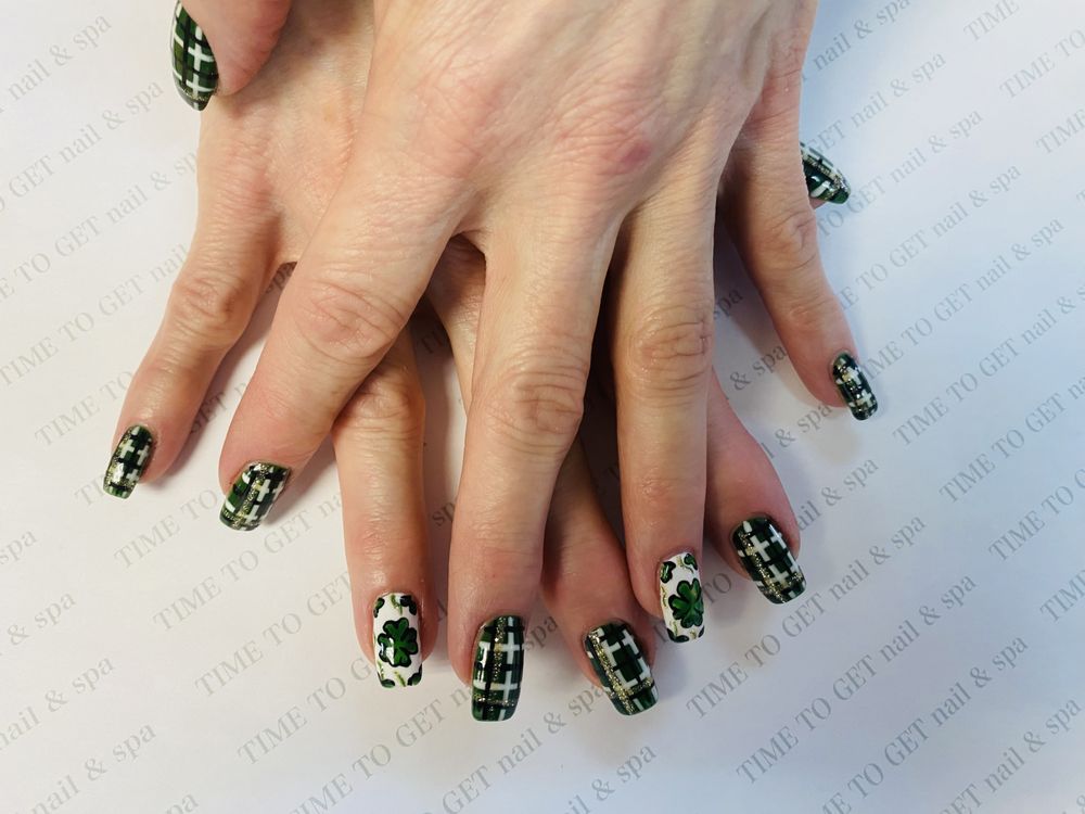 Time To Get Nail & Spa Logo
