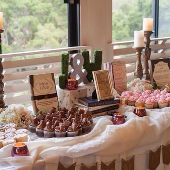 I Do Wedding Cakes - Amazing AUSSIE cupcakes for our favors. Tim Tam, Vanilla Slice, Neopolitan, Espresso Martini - Bakeries Near Me - Morgan Hill, California