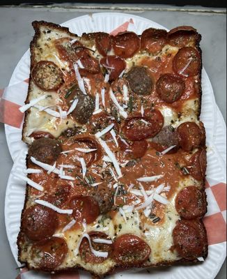 Ace's Pizza by null