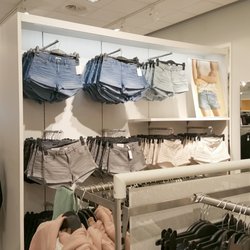 H&M