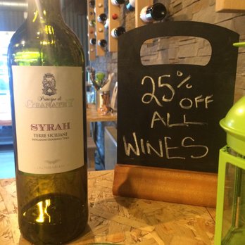 V Temple bar - Who doesn't like a good discount! Check out their Facebook or Insta for upcoming promos. - Vegan Near Me - Dublin 8, D
