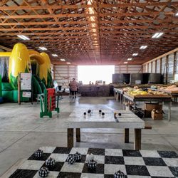 Carpenter Farms Pumpkins - Main Barn at Carpenter Farm