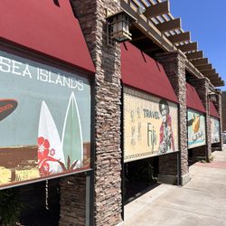 Jinja Bar & Bistro ABQ NE Heights - I love the artwork inside and outside of the restaurant