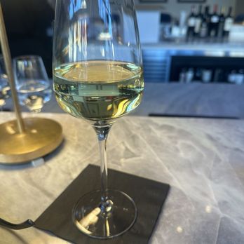 Kindred Spirits - Wine Bars Near Me - Valencia, California
