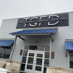 The Grand Family Dental - Pflugerville - Entrance.