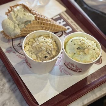 Ice Cream Emporium - Ice cream - Ice Cream & Frozen Yogurt Near Me - Ripon, California