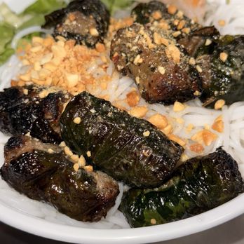 Pop-Up District - Food Court Near Me - Falls Church, Virginia