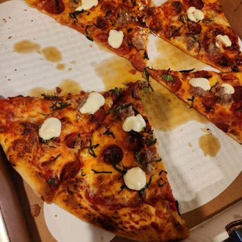 Providence Pizza - East Coast NY style - Pizza Near Me - Grandview, Missouri