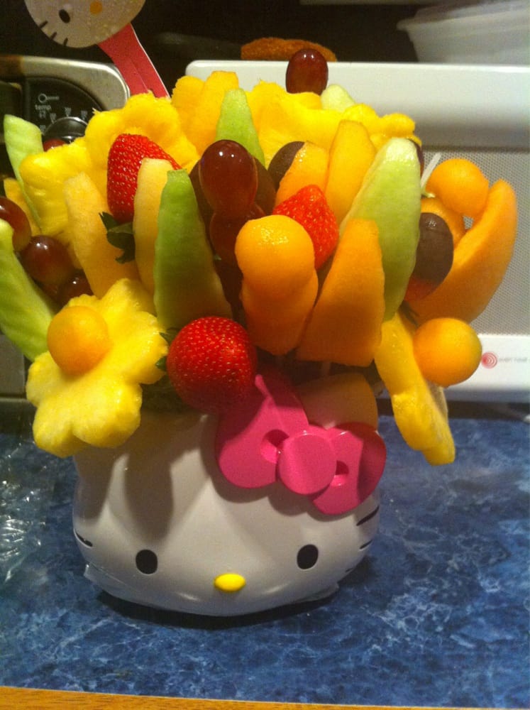 EDIBLE ARRANGEMENTS Updated September 2024 12 Reviews 685 Queen