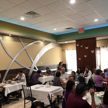 Lucky Dragon 龍圖飯店 - Cantonese Near Me - Houston, Texas