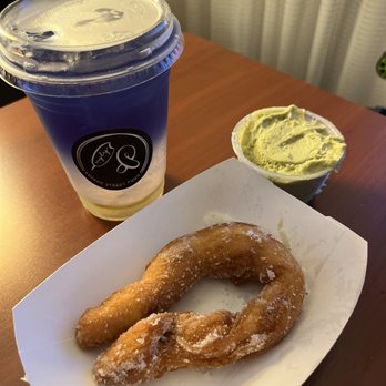Ugly Donuts & Corn Dogs - Midnight lemonade - Korean Near Me - Pearland, Texas