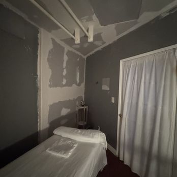 Super Massage - Massage room - Massage Near Me - Tustin, California
