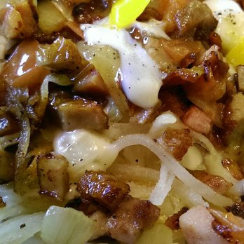Frankies Restaurant and Catering - The meat lovers skillet is a sprinkling of smallish diced meat and mostly has browns. - Caribbean Near Me - Milwaukee, Wisconsin
