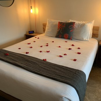 Ashore Hotel - Hotels Near Me - Seaside, Oregon