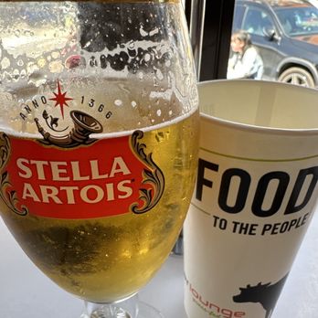 Burger Lounge - Best Beer on Tap in La Jolla - Burgers Near Me - La Jolla, California