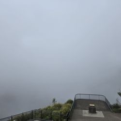 The Lookout Echo Point - No view today of The Three Sisters due to heavy cloud covers